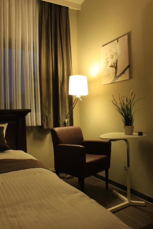 Hotel Horeca De Wissen Dilsen-Stokkem Zimmer foto