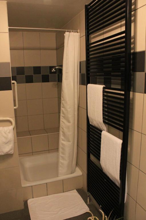 Hotel Horeca De Wissen Dilsen-Stokkem Zimmer foto